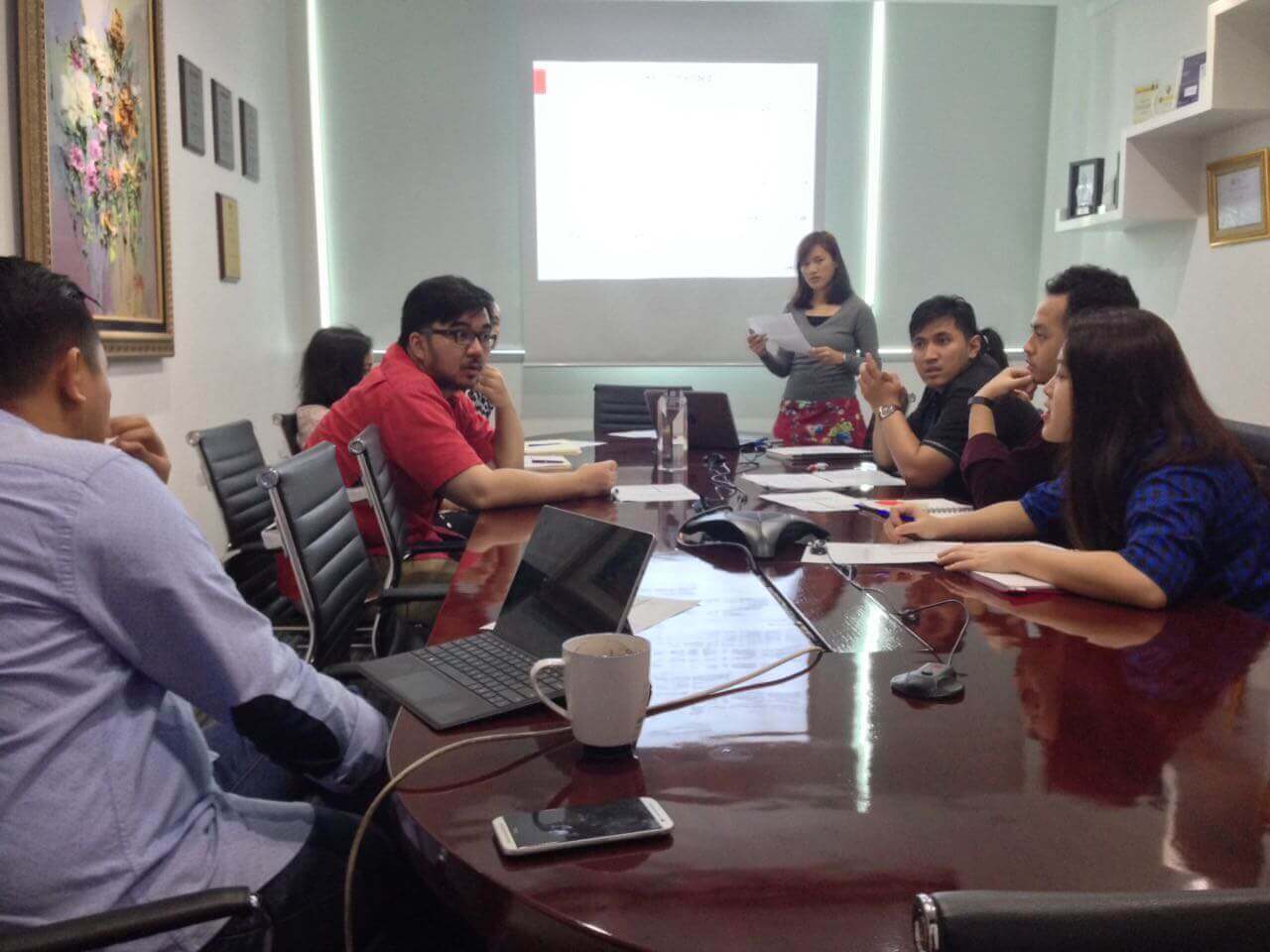 Erinda Resti Goesyen, speaks about Green Buildings at Leks&Co Lawyers office (4)